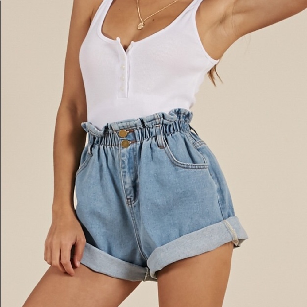 Showpiece stomping grounds shorts